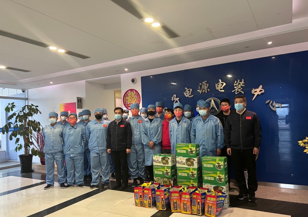 图右一为张永立代表.jpg 图右一为张永立代表.jpg