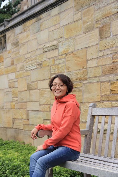 高凌燕,上海锦湖日丽塑料有限公司研发部总监,是华漕镇既有颜值有有